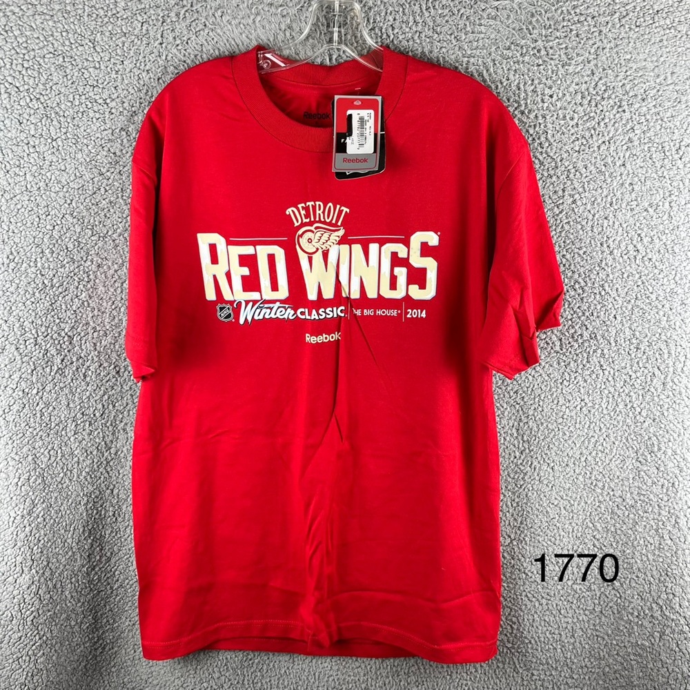 NHL Red Wings Hockey Size Large 2014 Winter Classic Cotton T-Shirt NWT Flawed‎